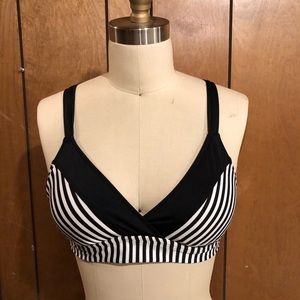 Mossimo Striped Black & White Bikini Top size M